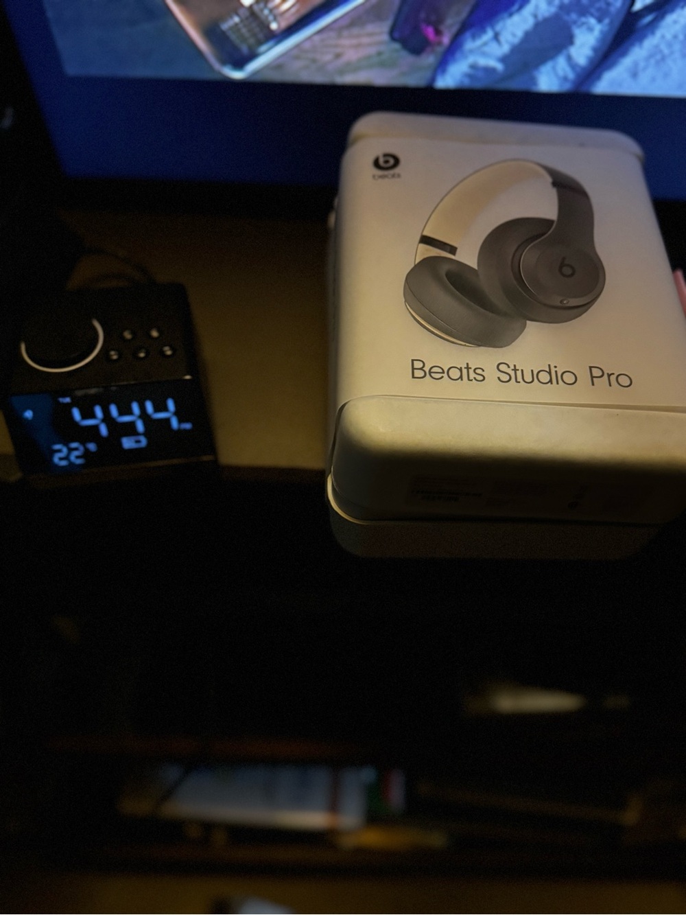 Beats Studio Pro Headphones - Gray